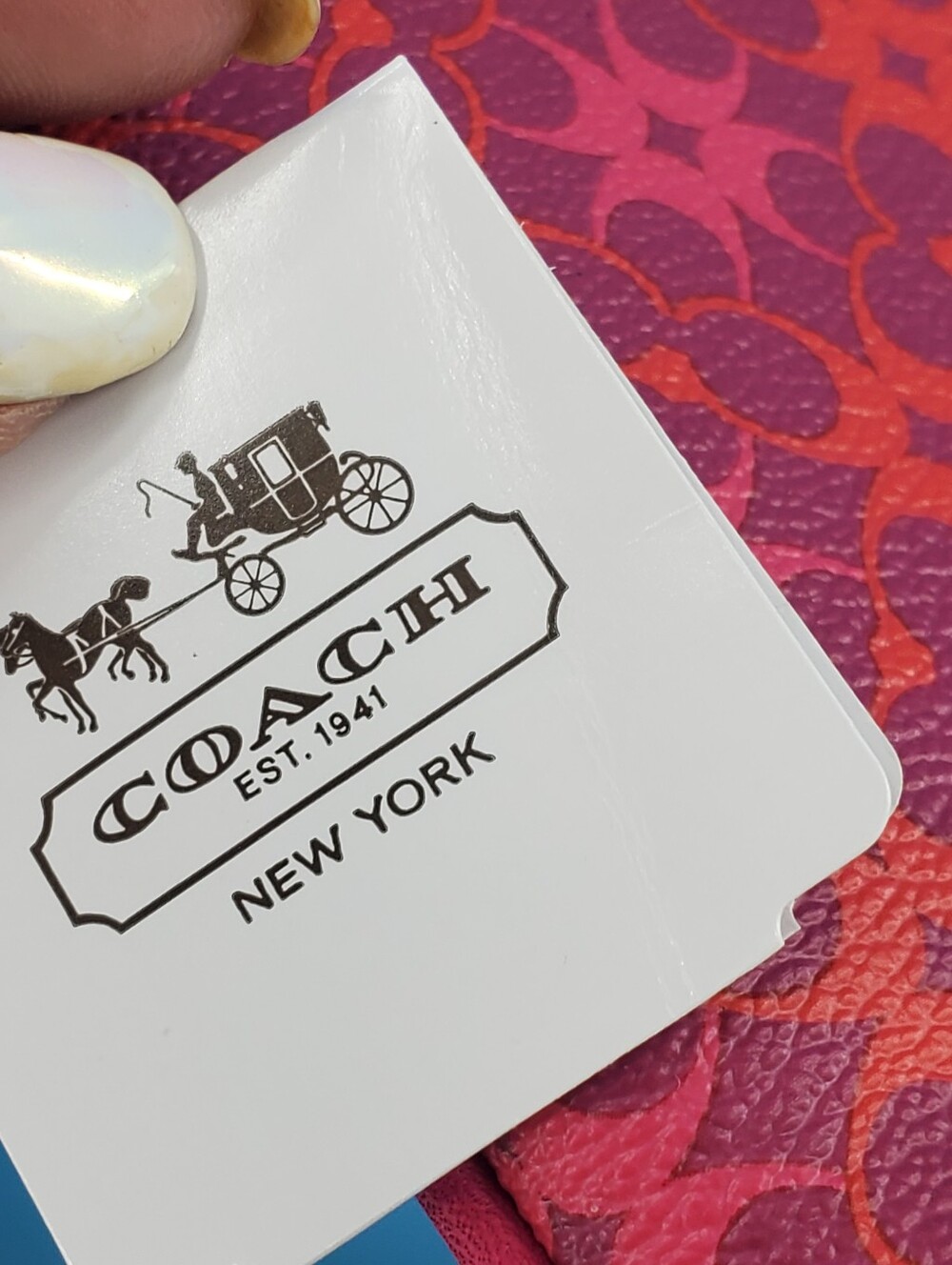Brand New Coach wristlet with gift box - Picture 7 of 14